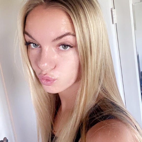 ellie_turk